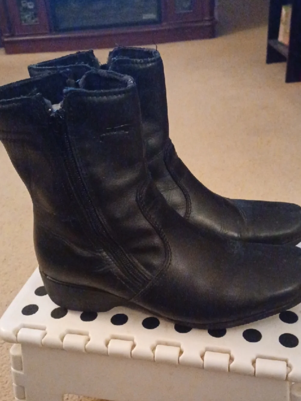 Martino Canada Black Leather Side-Zip Ankle Boots - Picture 1 of 7